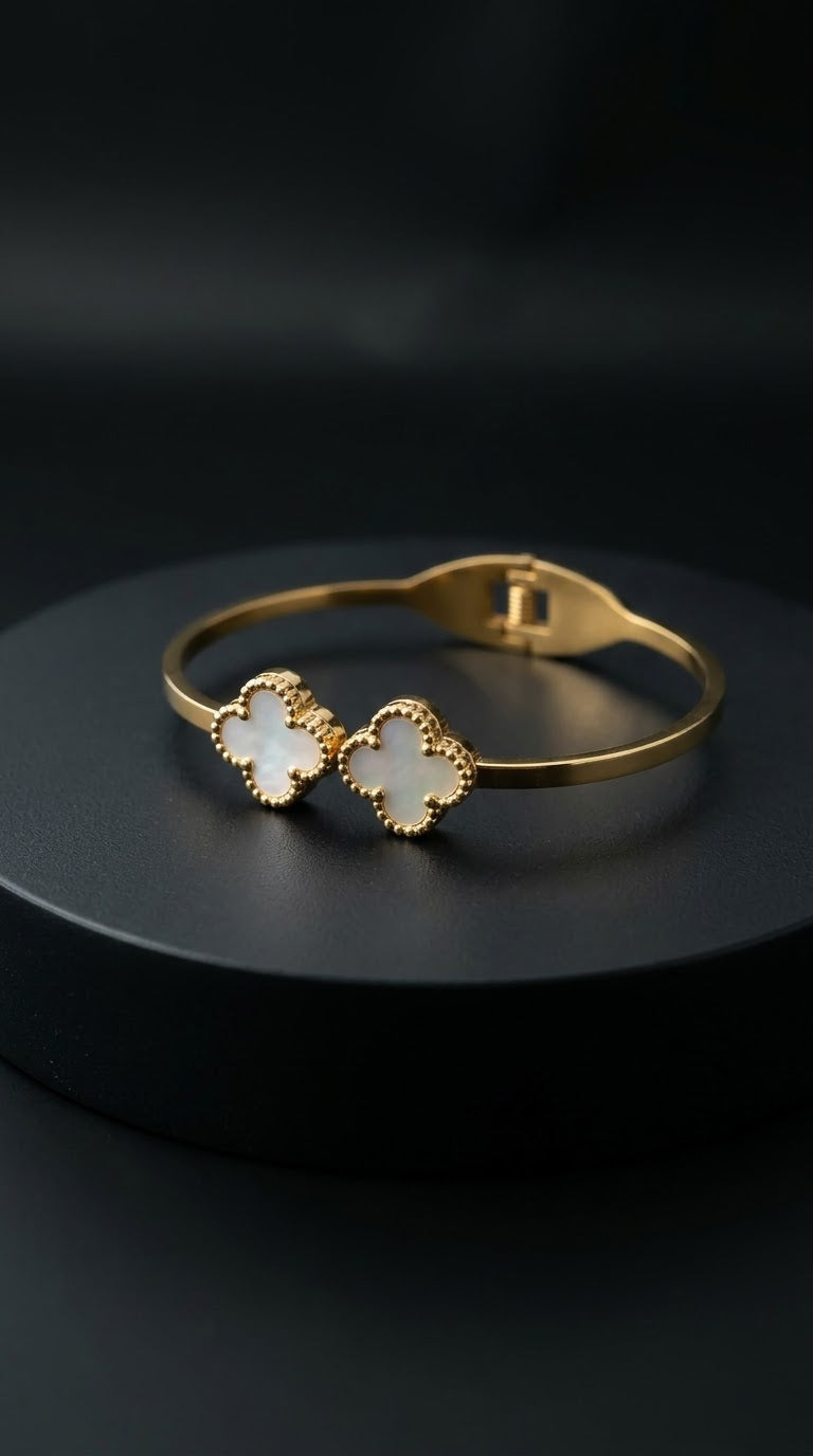 Ivory Clover Bangle