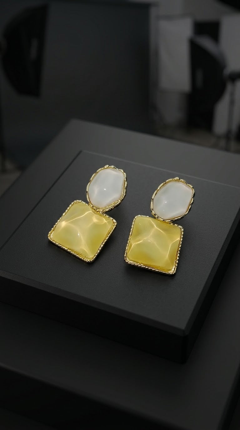 Vanilla Glow Earrings