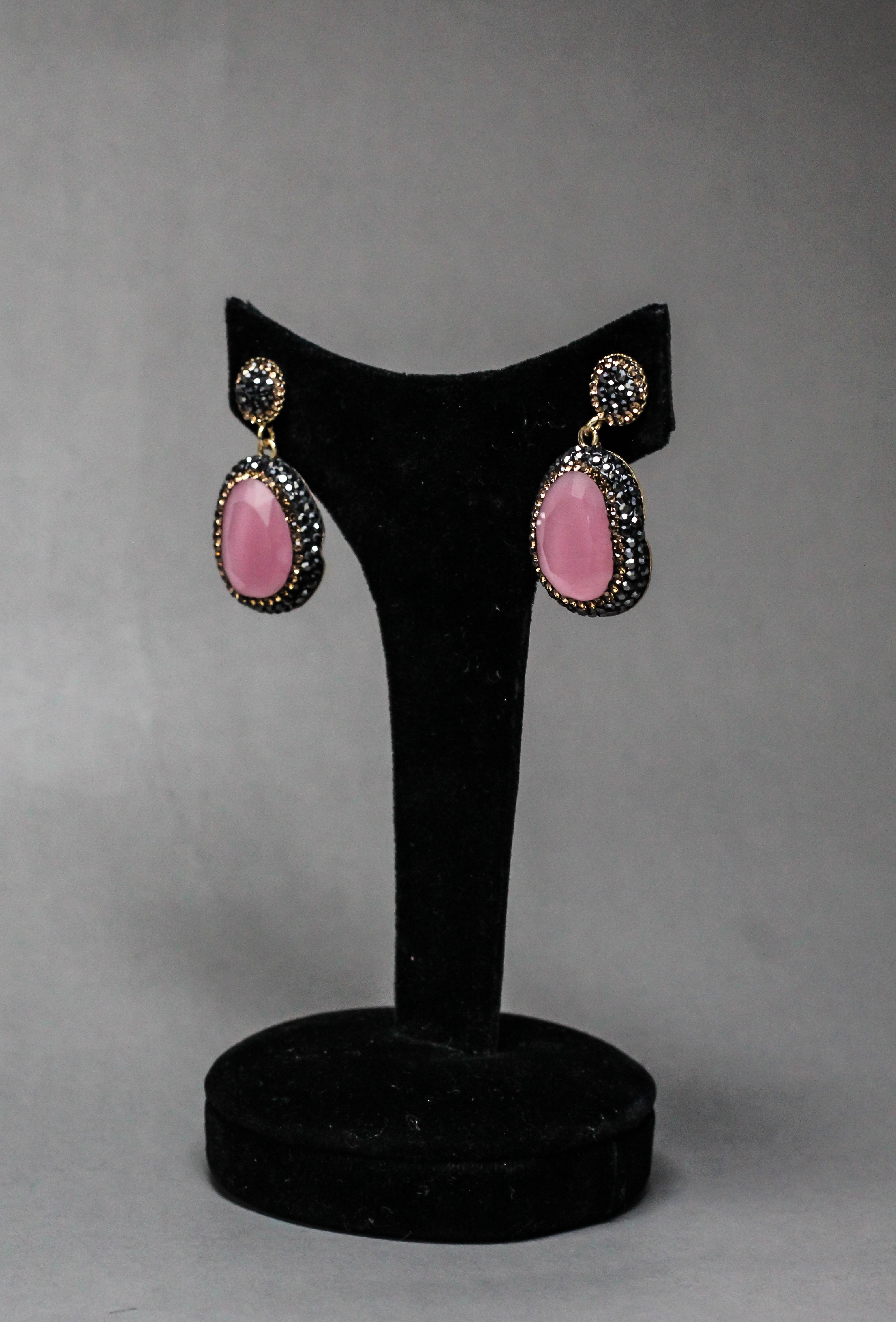 Pembe Earrings