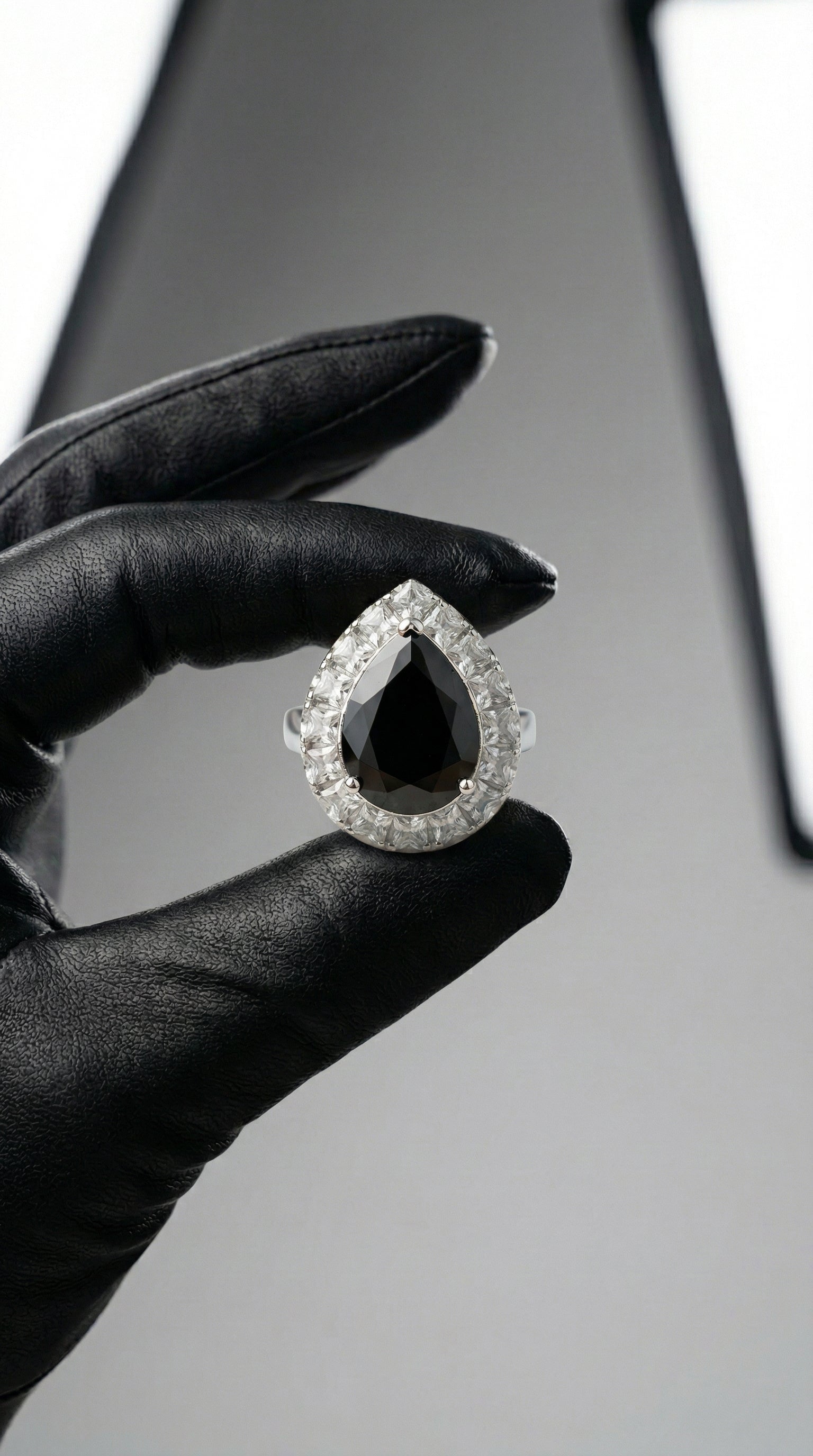 Velric Ring