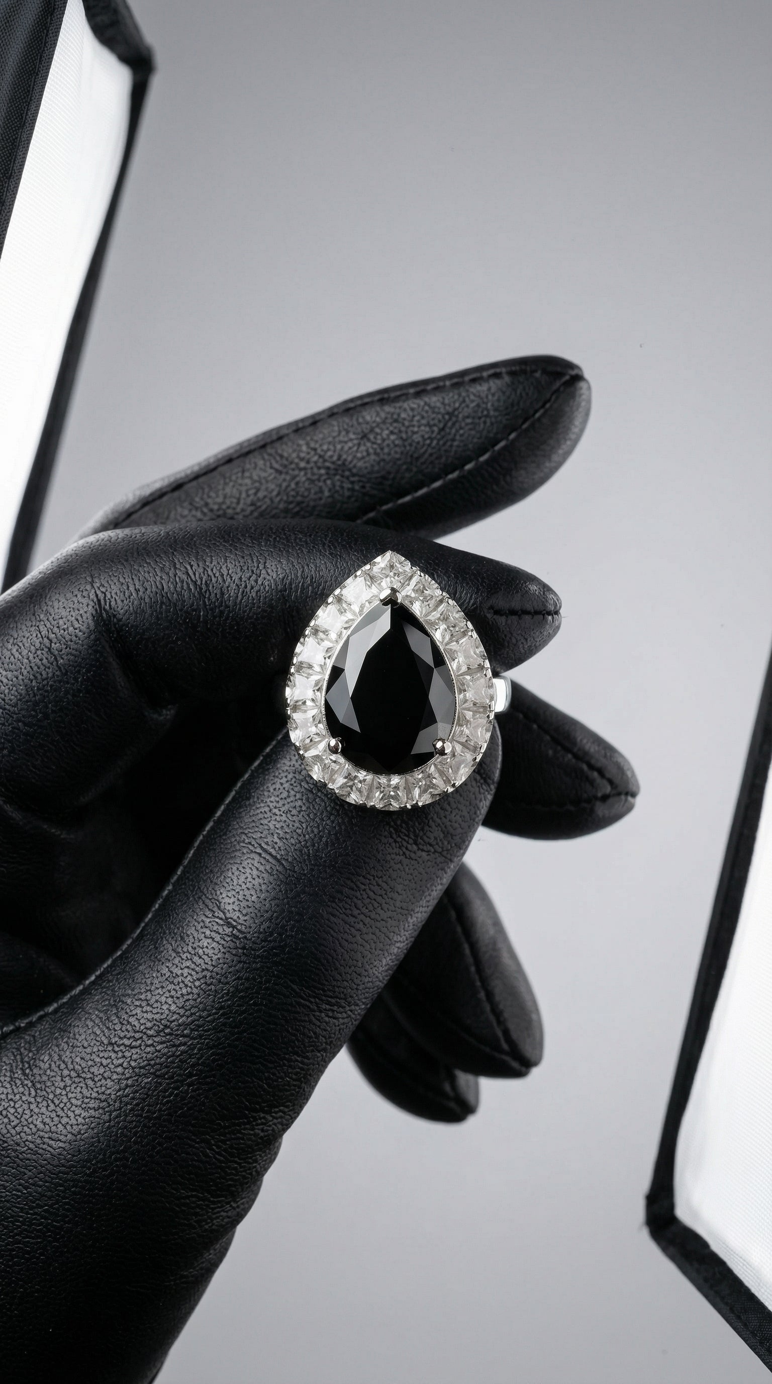 Velric Ring