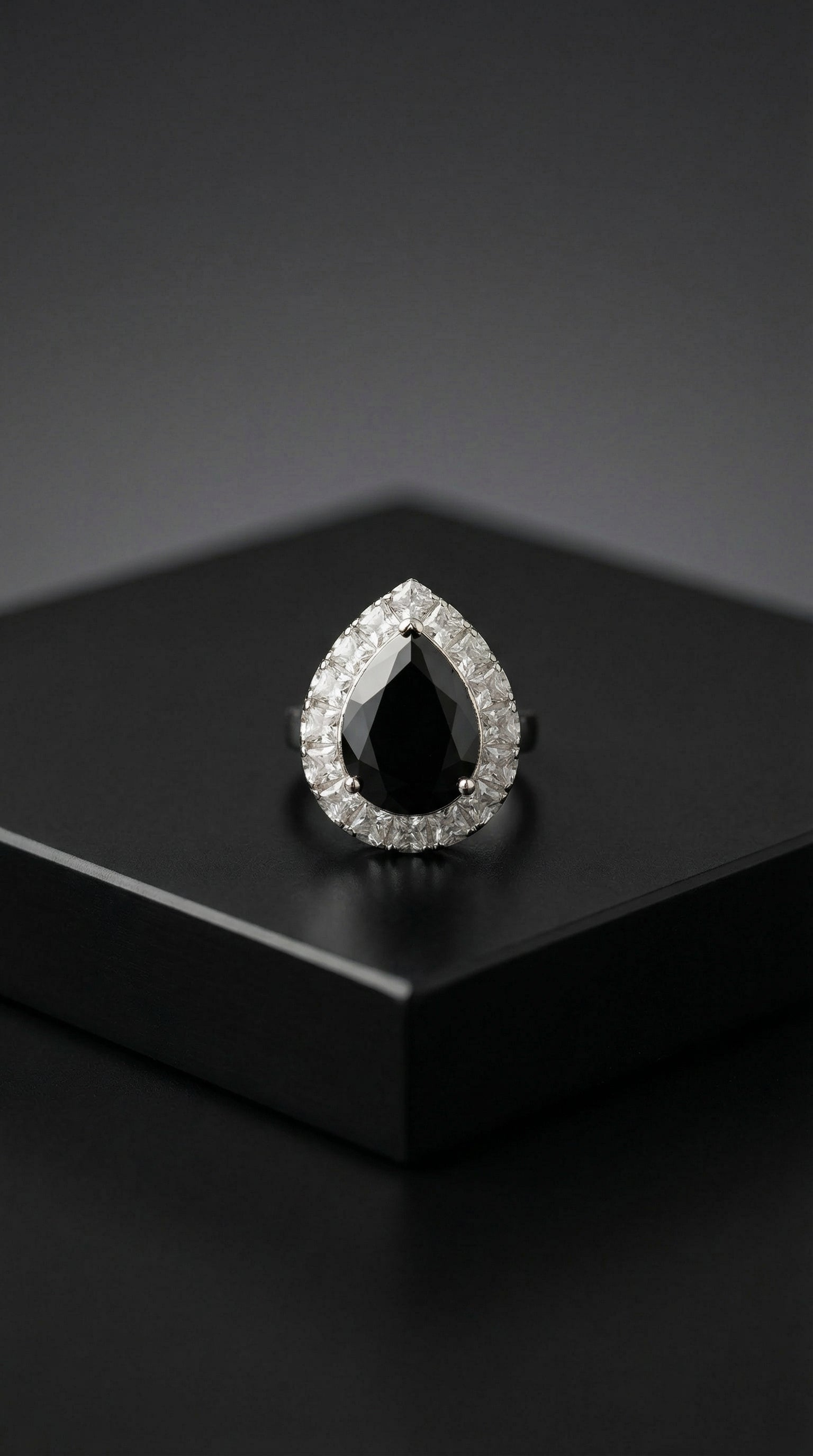 Velric Ring